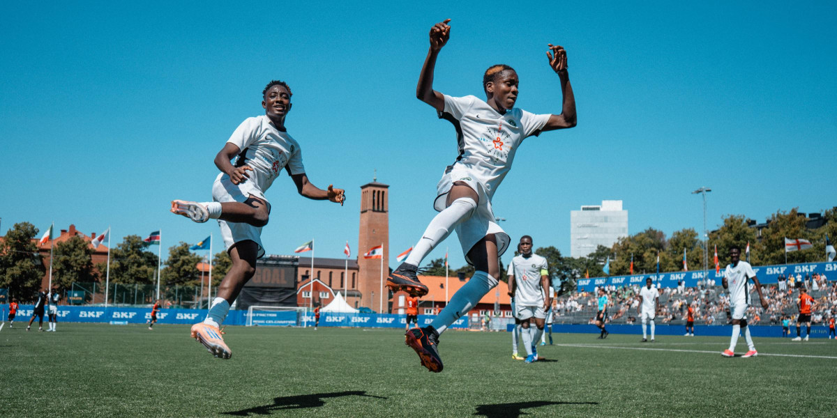 Right to Dream put on a show in their opening game
